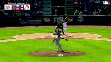 Hao-Yu Lee singles on a line drive to left fielder Gabriel Gonzalez. Max Clark scores. Eduardo Valencia to 2nd.