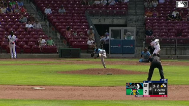 Andy Lugo hits a grand slam (3) to left center field. Enrique Jimenez scores. Graham Brown scores. Miguel Briceno scores.