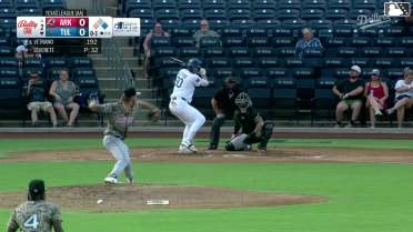 Joe Vetrano homers (9) on a fly ball to left field. Frank Rodriguez scores.