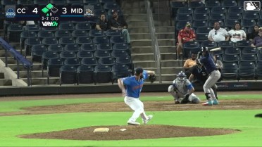 Justin Thomas Jr. out on a sacrifice fly to center fielder Pedro Pineda. Hector Salas scores.