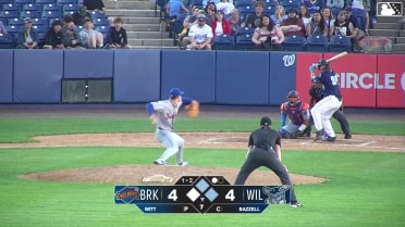 Kevin Bazzell out on a sacrifice fly to right fielder John Bay. Ronny Cruz scores. Yeremy Cabrera to 3rd.