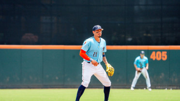 Biggio Extends RBI Streak In Series Finale