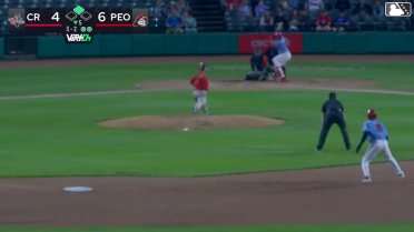 Sammy Hernandez doubles (5) on a line drive to right fielder Jaime Ferrer, deflected by center fielder Caden Kendle. Miguel Villarroel scores.