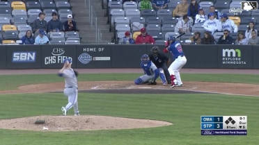 Shane Panzini In play, run(s) to David Bañuelos