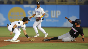 Shuckers Fall to Blue Wahoos in Series Opener