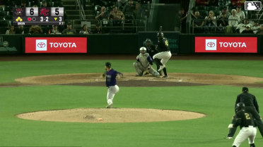 Osleivis Basabe hits a grand slam (1) to left field. Grant McCray scores. Victor Bericoto scores. Thomas Gavello scores.