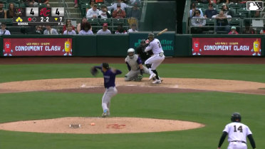 Welinton Herrera In play, out(s) to Victor Bericoto