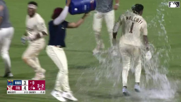 Sebastian Walcott delivers a walk-off hit 