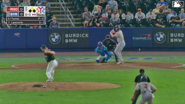 Trey Lipscomb homers (30) on a line drive to right center field. Johnathon Thomas scores.