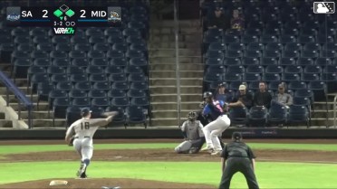 Brennan Milone singles on a line drive to center fielder Braedon Karpathios. Leo De Vries scores. Tommy White to 3rd. Brennan Milone to 2nd.