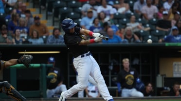 Bees' Seventh-Inning Success Stings Comets