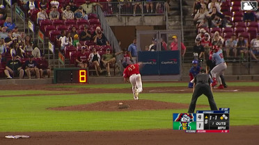 Sammy Hernandez singles on a ground ball to center fielder Jacob McCombs. José Suárez scores.