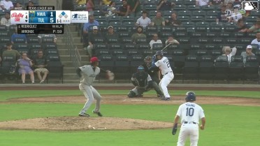 Frank Rodriguez homers (6) on a fly ball to right center field. Taylor Young scores.