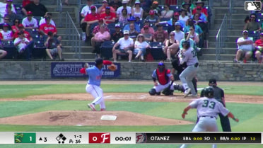 Johan Otanez In play, run(s) to Tanner Smith