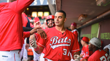 Bats Shut Out Clippers in Series Opener, 7-0