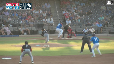 Tucker Flint doubles (17) on a sharp line drive to center fielder Kien Vu. Nick Rodriguez scores. Jake Munroe scores.