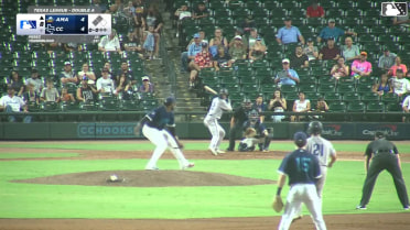Trent Youngblood doubles (1) on a line drive to center fielder Tyler Whitaker. Ben McLaughlin scores. Alberto Barriga scores.