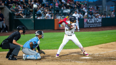 Sellout Crowd Cheers Dust Devils to Late Win