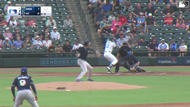 Will Bush hits a home run (3).