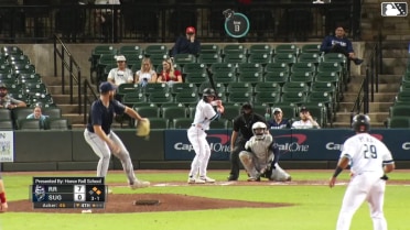 Jax Biggers doubles (4) on a ground ball to right fielder Aaron Zavala. Carlos Pérez scores. Collin Price scores.