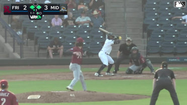 Clark Elliott grounds into a force out, first baseman Arturo Disla to shortstop Frainyer Chavez. Leo De Vries scores. Euribiel Angeles out at 2nd. Clark Elliott to 1st.