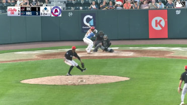 T.J. White singles on a ground ball to right fielder Jean Carlos Sió. Kevin Bazzell scores.