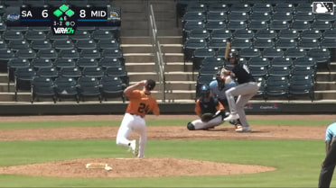 Jake Cunningham triples (2) on a sharp line drive to center fielder Cameron Leary. Chris Sargent scores. Ryan Jackson scores. Tirso Ornelas scores.