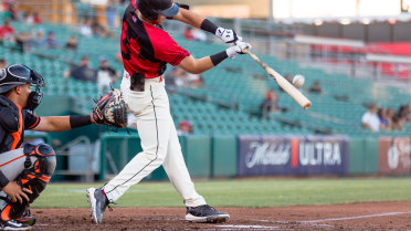 Red-hot Grizzlies rumble past Quakes 10-5 thanks to four seismic homers