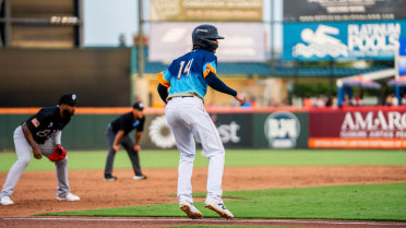 Four-Run First Lifts Space Cowboys Space Comets