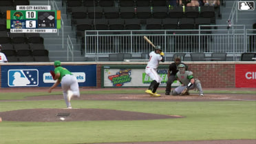 Gleider Figuereo homers (14) on a fly ball to right center field. Maxton Martin scores.