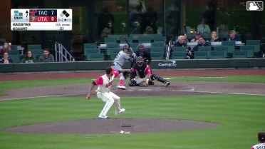 Alejo Lopez doubles (3) on a ground ball to right fielder Yolmer Sánchez. Colin Davis scores. Jakson Reetz to 3rd.