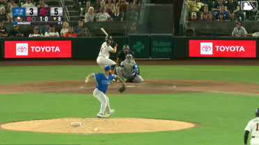 Will Brennan homers (3) on a fly ball to right field. Adrián Sugastey scores.