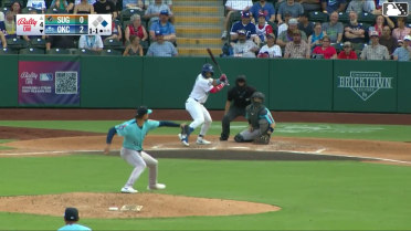 Ryan Weiss In play, run(s) to Eliezer Alfonzo