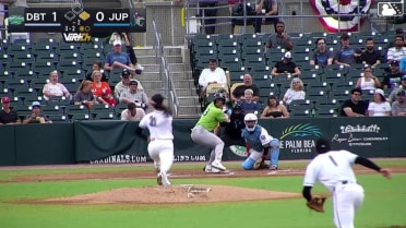 Jirvin Morillo called out on strikes and Rafhlmil Torres caught stealing 2nd, catcher Carlos Sanchez to shortstop Jacob Lombard to catcher Carlos Sanchez.