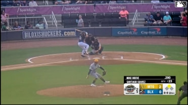 Matthew Wood singles on a sharp line drive to right fielder Will Simpson. Josh Adamczewski scores.