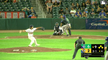 Dyan Jorge singles on a line drive to center fielder Victor Arias. Jacob Humphrey scores. Jared Thomas scores. Braylen Wimmer to 2nd.