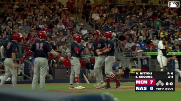 Jimmy Crooks crushes a grand slam