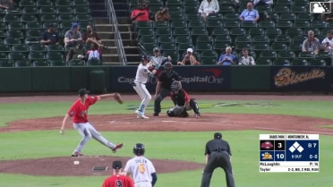 Brayden Taylor out on a sacrifice fly to left fielder Samuel Zavala. Kenny Piper scores. Austin Overn to 3rd.