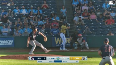 Kameron Misner homers (14) on a fly ball to right center field.