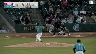 Jimmy Crooks singles on a line drive to right fielder Darren Baker. Ramon Mendoza scores.