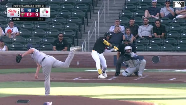 Carlos Rodríguez doubles (6) on a sharp line drive to right fielder Dairon Blanco. Samad Taylor scores.