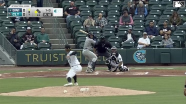 Jim Jarvis homers (4) on a fly ball to right field. DaShawn Keirsey Jr. scores.