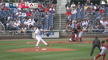 Raider Tello walks. Bryan Rincon scores. Pedro León to 3rd. Alex Binelas to 2nd.