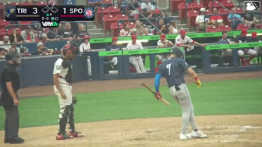 Jorge Ruiz homers (2) on a fly ball to left field.
