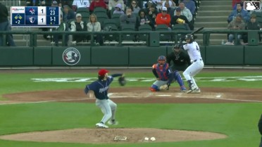 Manuel Palencia singles on a line drive to right fielder Jaylen Palmer. DJ Gladney scores. Duncan Pastore to 2nd.