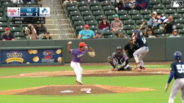 Elijah Hainline doubles (6) on a sharp line drive to left fielder Jaime Ferrer. Kendall George scores. Josue De Paula scores.