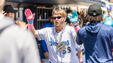 Shuckers Split Mother’s Day Doubleheader with Clingstones