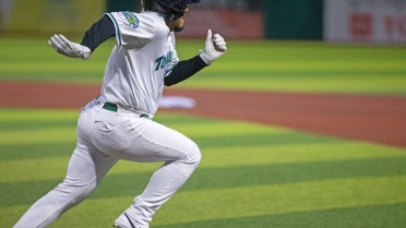 Tortugas Rally From Five Down to Walk-off Mets in Series Finale