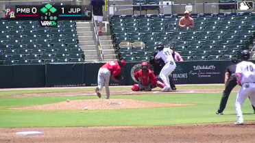 Esmil Valencia singles on a ground ball to right fielder Brayden Smith. Carter Johnson scores. Andres Valor scores. PJ Morlando to 3rd.