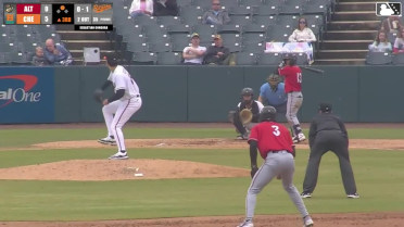 Sebastian Gongora In play, run(s) to Keiner Delgado
